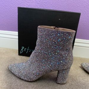 Betsy Johnson Cady Rhinestone boots size 10